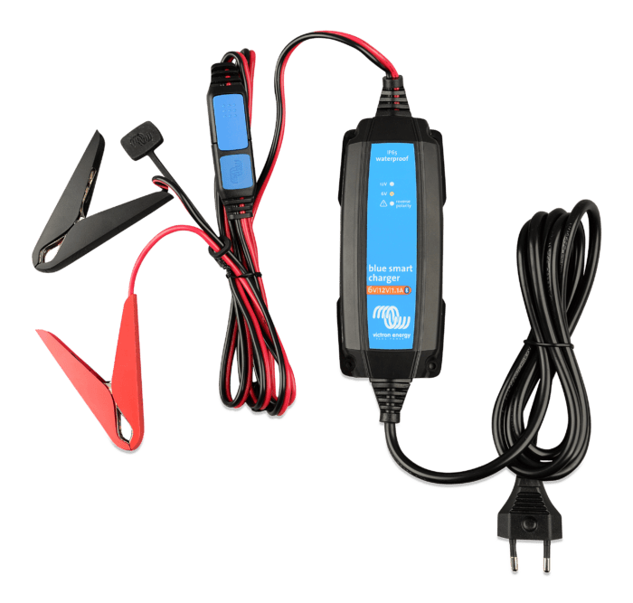 VICTRON BLUE SMART IP65 CHARGER 6V/12V-1.1 230V - Image 2