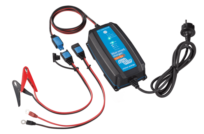 VICTRON BLUE SMART IP65 CHARGER 12/25(1) 230V - Image 2
